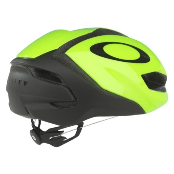 Casco Oakley ARO5